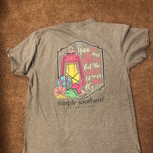 Simply southern T-shirt size Small